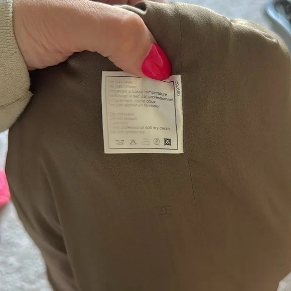 Chanel Vintage Taupe Wool Blend Tweed Jacket SZ FR 38 - Picture 13 of 14